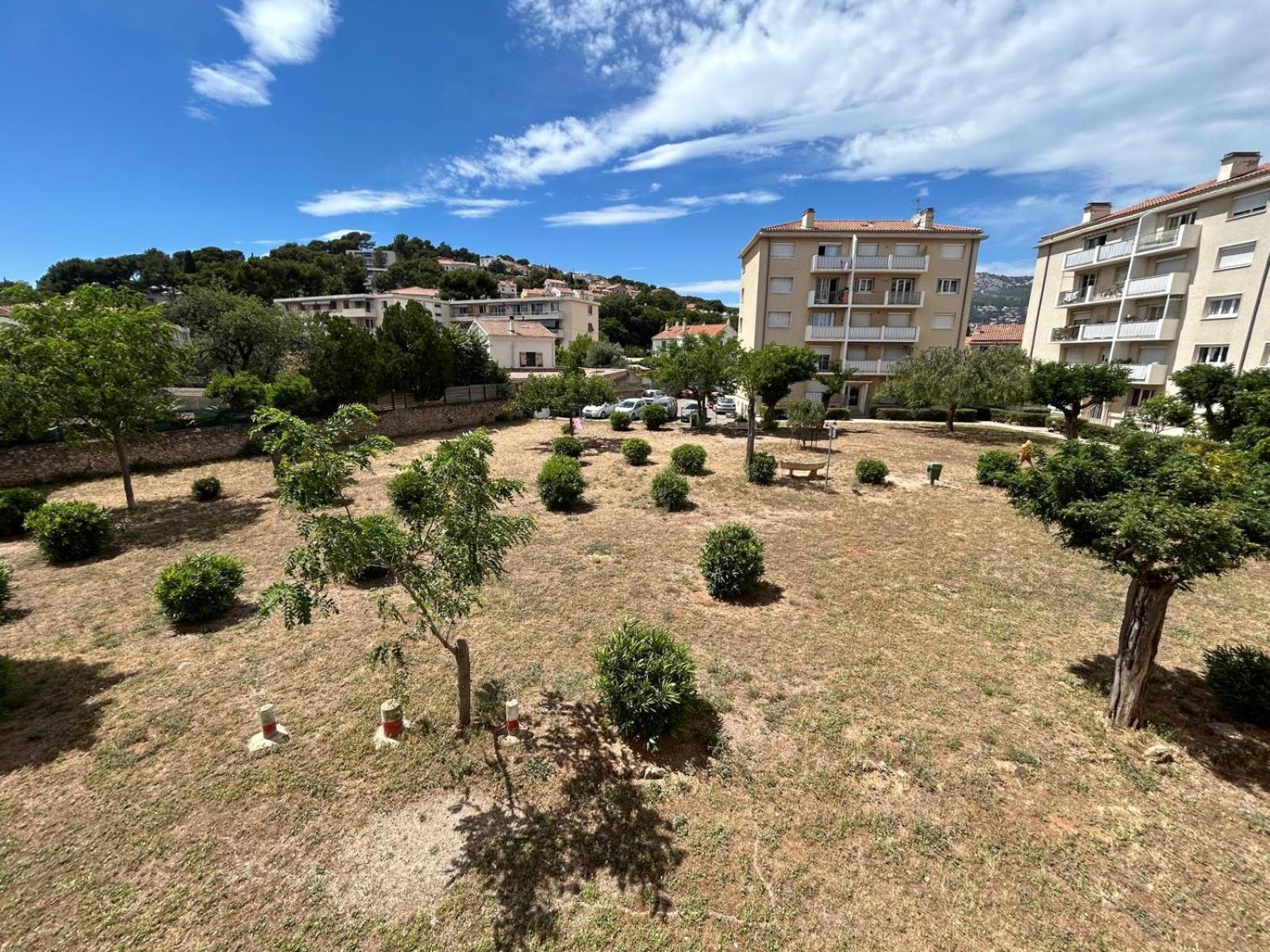 T4 Lumineux Et Spacieux, Parking Et Parc Prive Toulon Extérieur photo