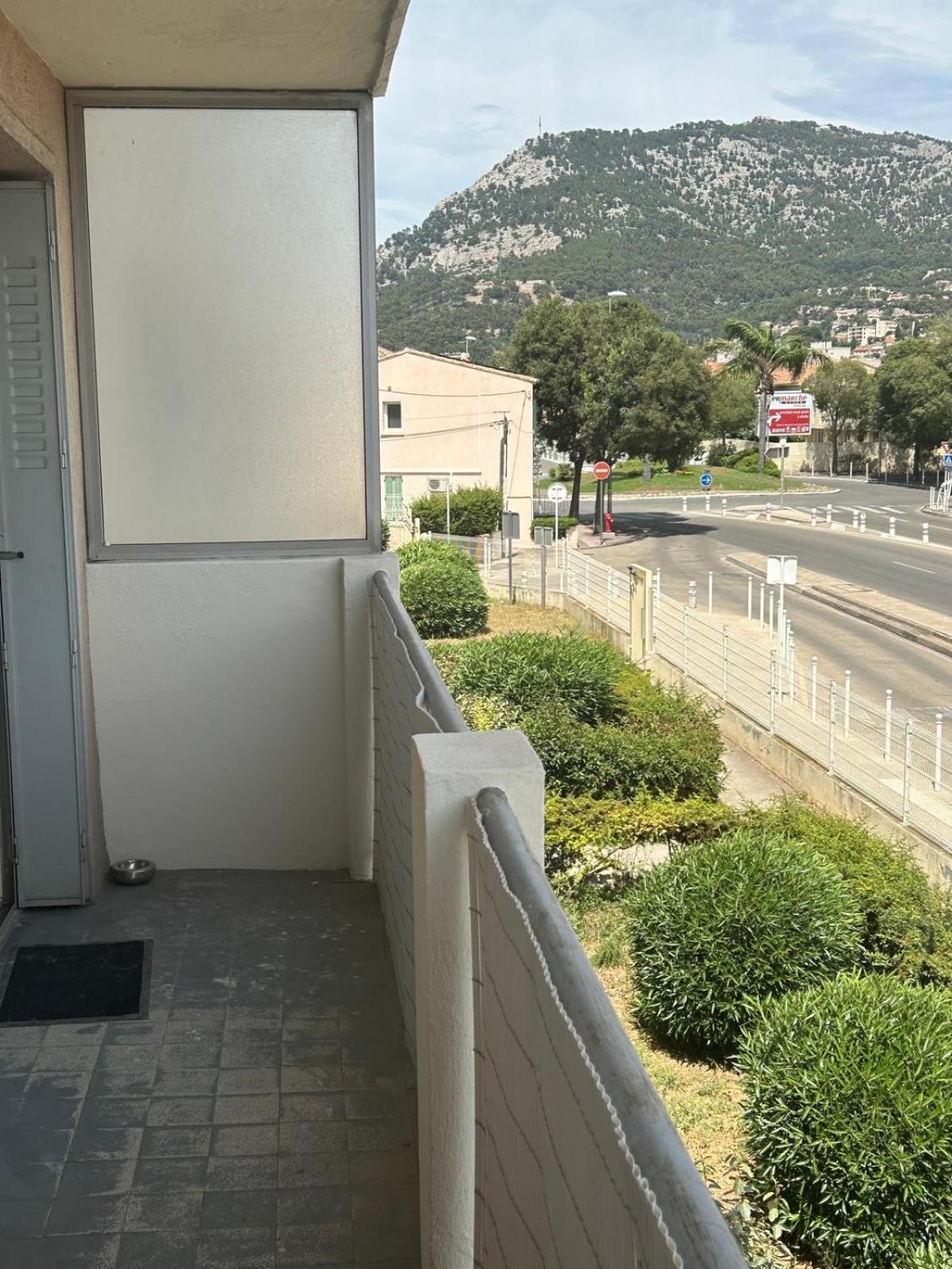 T4 Lumineux Et Spacieux, Parking Et Parc Prive Toulon Extérieur photo