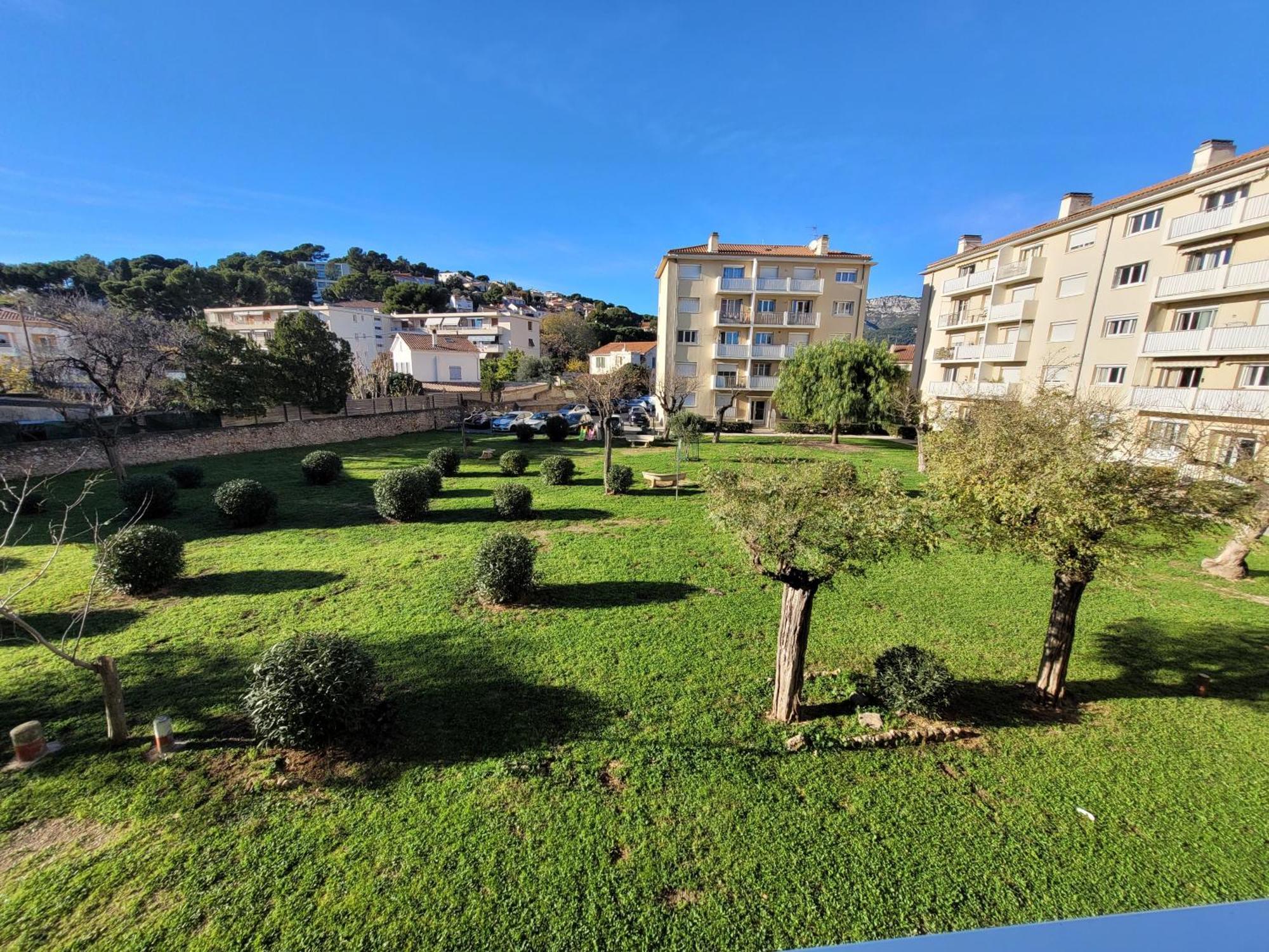T4 Lumineux Et Spacieux, Parking Et Parc Prive Toulon Extérieur photo
